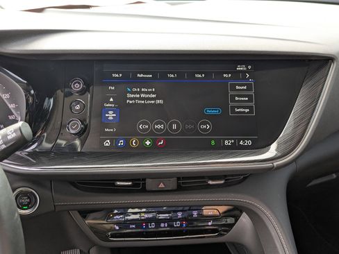 Used 2023 Buick Envision Essence image 20