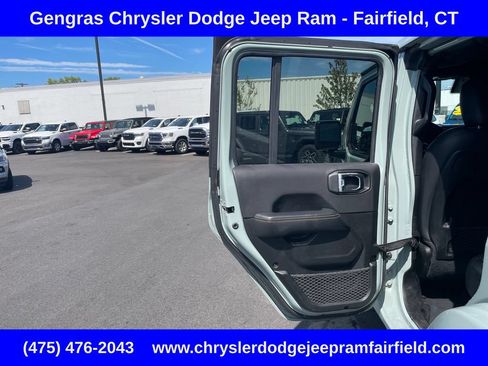 Used 2024 Jeep Wrangler Unlimited Sahara w/ Safety Group AWD/4WD image 39