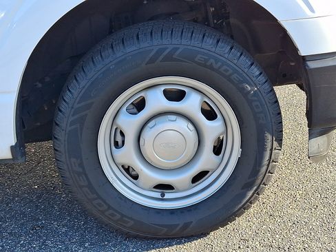 Used 2022 Ford F150 XL w/ Equipment Group 101A High RWD image 7