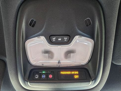 Used 2023 Chevrolet TrailBlazer RS w/ Convenience Package image 26