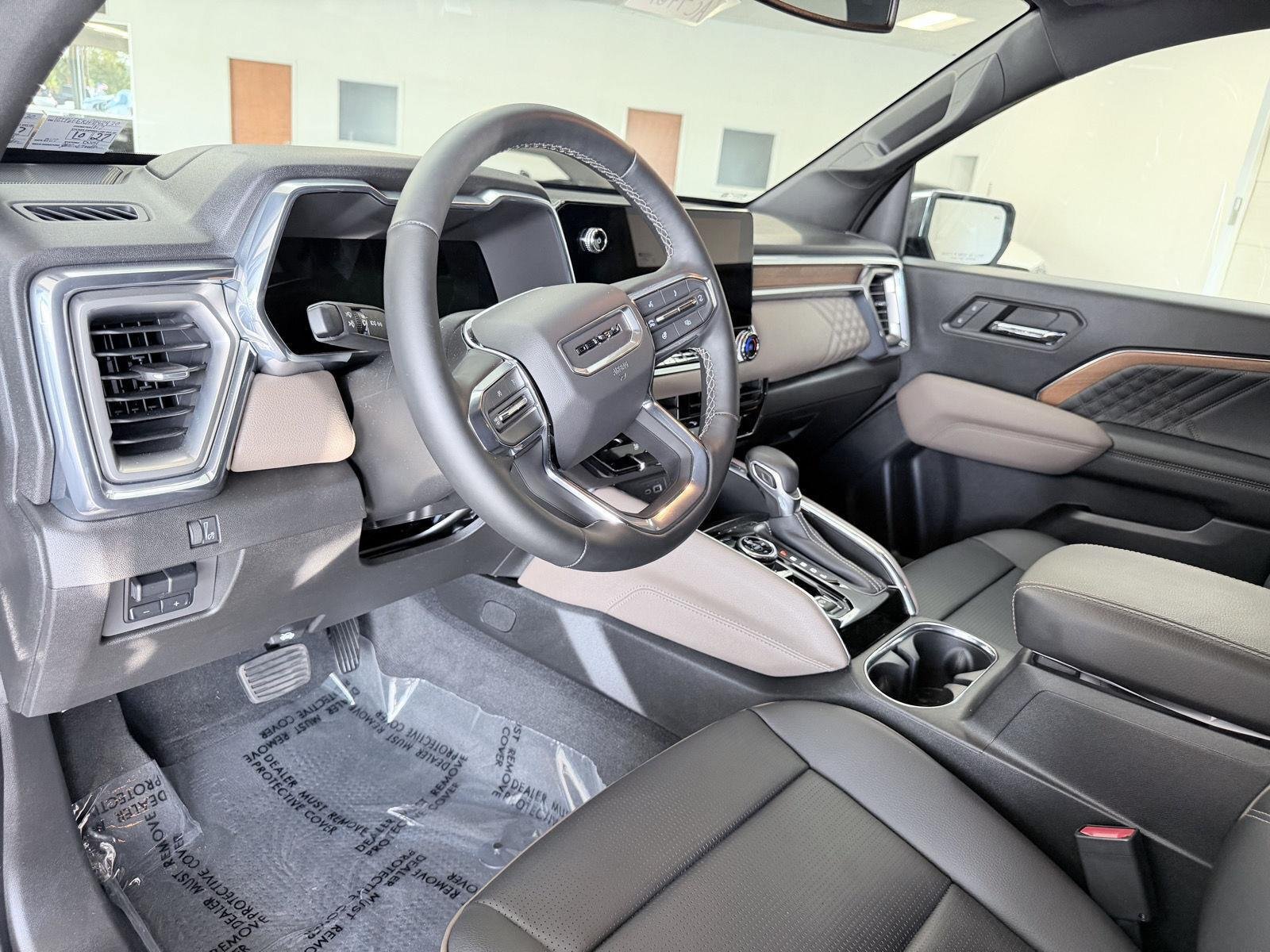 Used 2023 GMC Canyon Denali AWD/4WD image 37