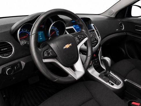 Used 2014 Chevrolet Cruze LT FWD image 13