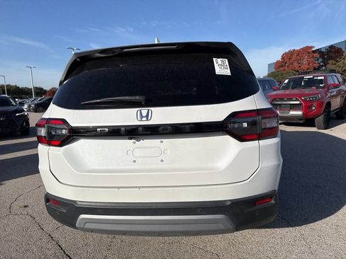 Used 2024 Honda Pilot EX-L image 7