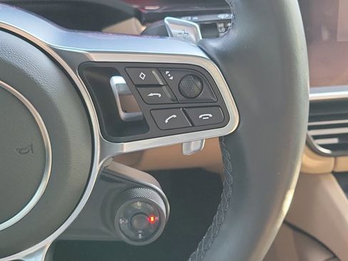 Certified 2022 Porsche Cayenne E-Hybrid AWD/4WD image 30