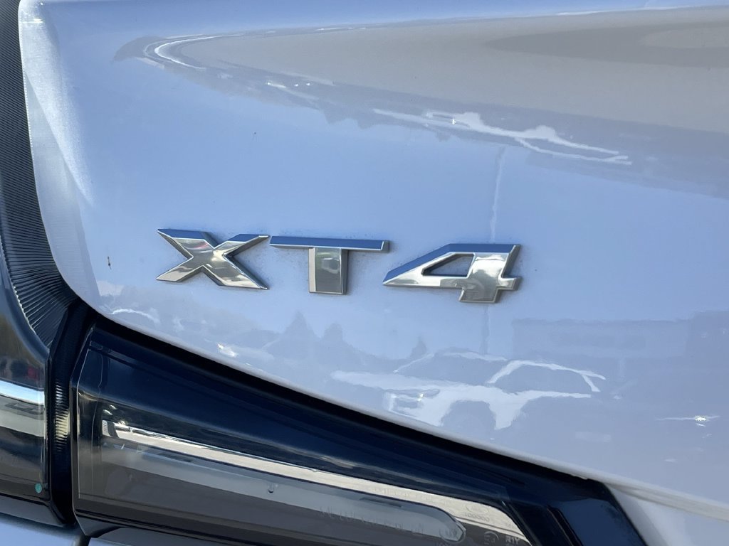 Used 2022 Cadillac XT4 Sport AWD/4WD image 7