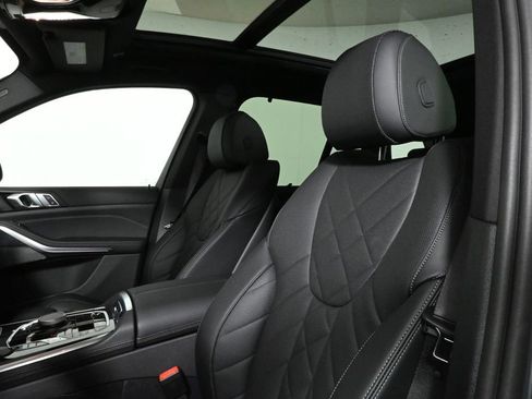 Used 2026 BMW X5 xDrive50e w/ M Sport Package image 17