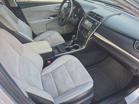 Used 2015 Toyota Camry XSE FWD image 27