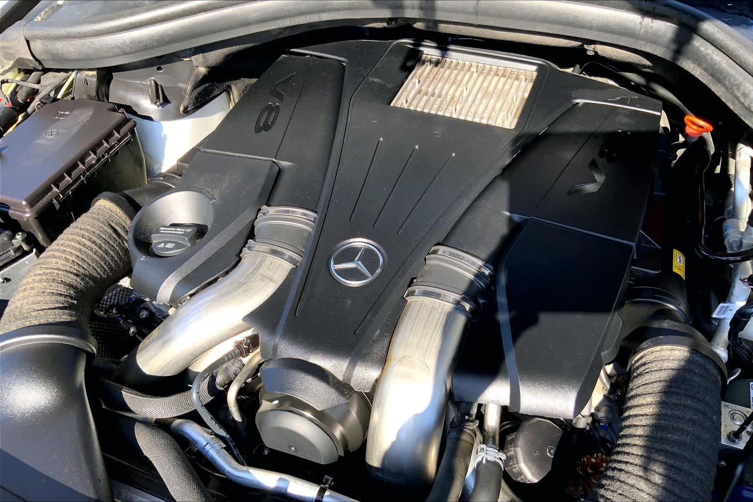Used 2017 Mercedes-Benz GLS 550 4MATIC image 33