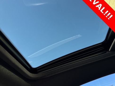 Used 2017 BMW M4 Coupe image 14