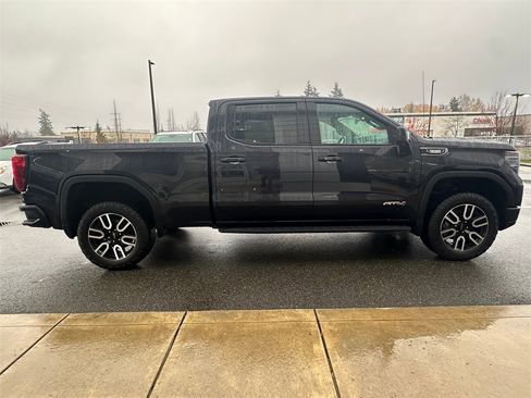 Used 2022 GMC Sierra 1500 AT4 w/ AT4 Premium Package image 6