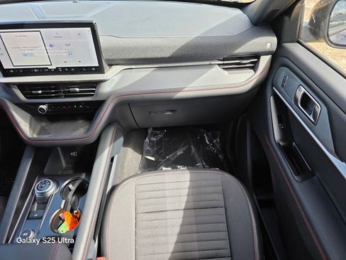 New 2026 Ford Explorer ST-Line image 15
