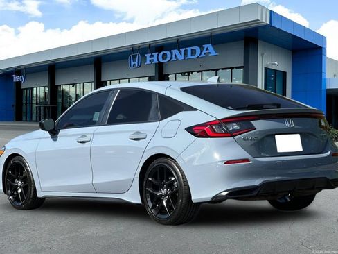 Certified 2024 Honda Civic Sport image 10