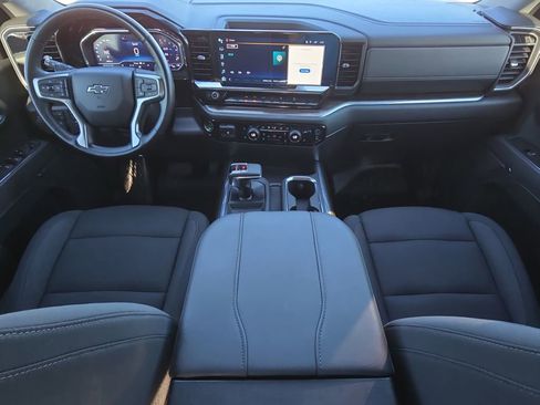 Used 2024 Chevrolet Silverado 1500 LT Trail Boss image 9