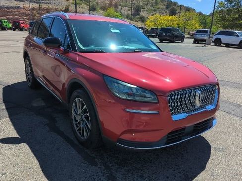 Used 2020 Lincoln Corsair AWD w/ Equipment Group 101A image 2