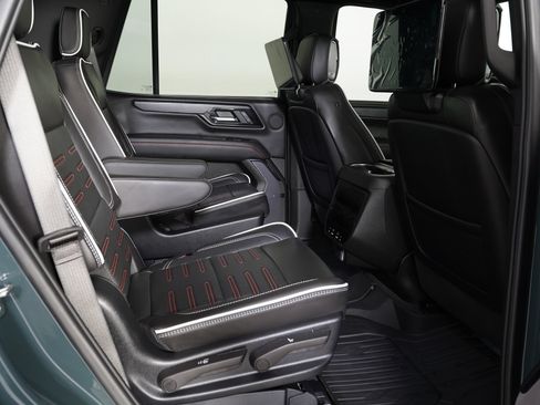 Used 2026 GMC Yukon AT4 Ultimate AWD/4WD image 10