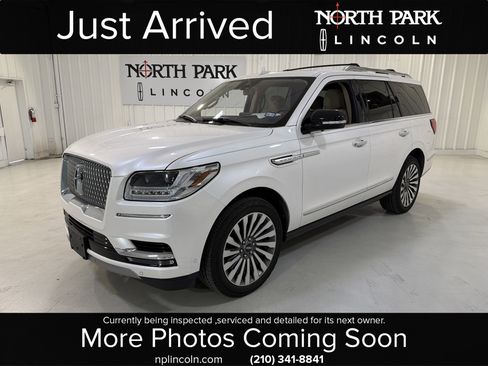 Used 2019 Lincoln Navigator Reserve w/ Cargo Package image 1