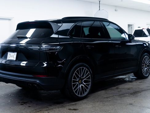 Used 2019 Porsche Cayenne Base image 6