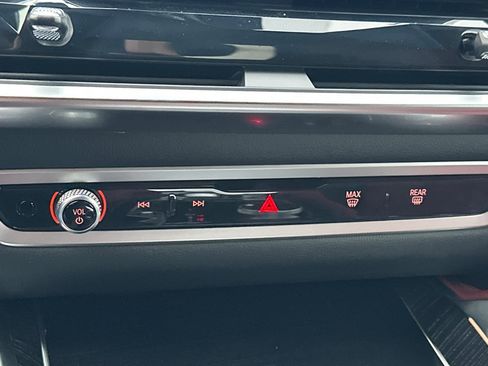 New 2026 BMW X6 M60i image 18