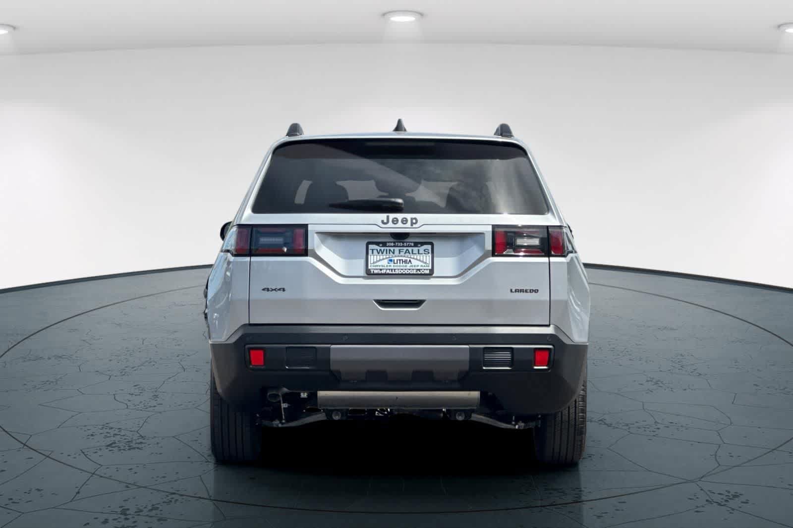 New 2026 Jeep Cherokee Laredo AWD/4WD image 7