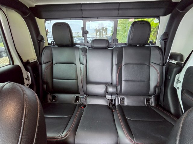 Used 2022 Jeep Gladiator Rubicon w/ Cold Weather Group AWD/4WD image 16