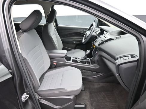 Used 2018 Ford Escape S image 23