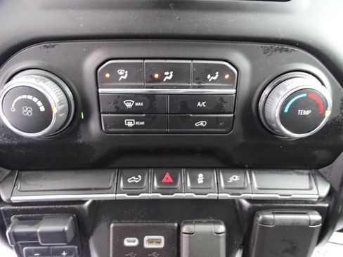 Used 2022 Chevrolet Silverado 2500 W/T w/ WT Convenience Package image 27