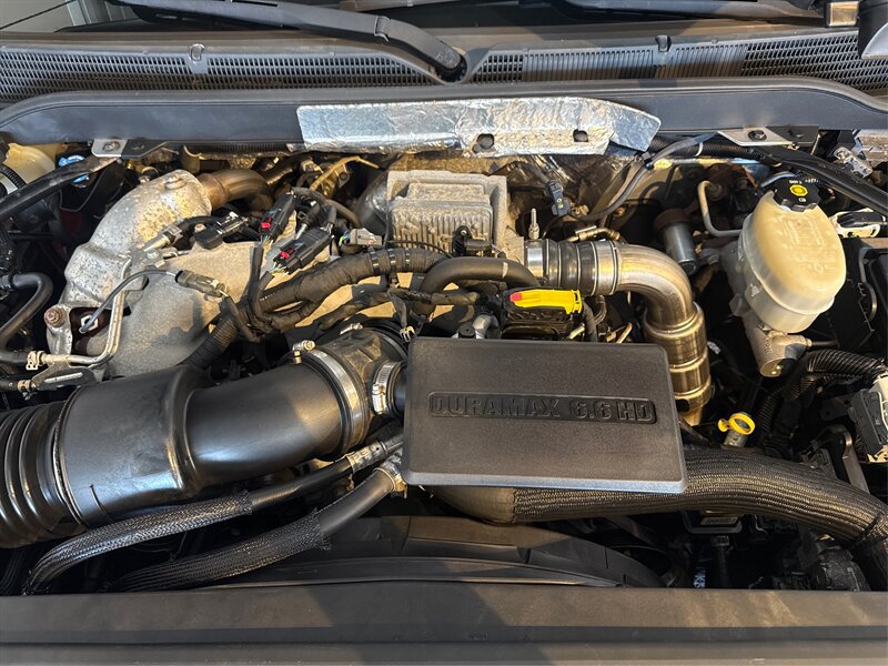 Used 2018 Chevrolet Silverado 3500 LT w/ LT Convenience Package AWD/4WD image 11