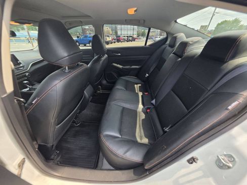 Used 2021 Nissan Altima 2.5 SR w/ SR Premium Package AWD/4WD image 16