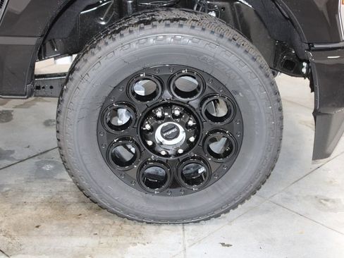 New 2026 Ford F250 XLT w/ XLT Premium Package image 17