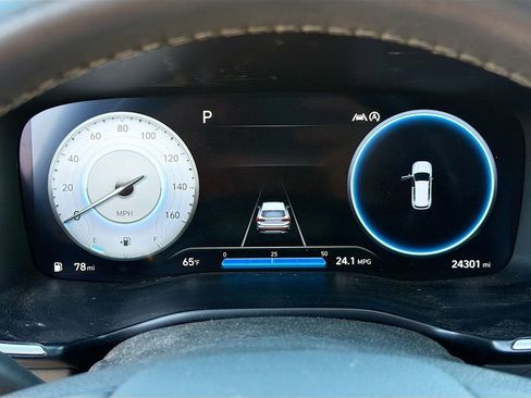 Used 2023 Hyundai Santa Fe SEL w/ Premium Package image 27