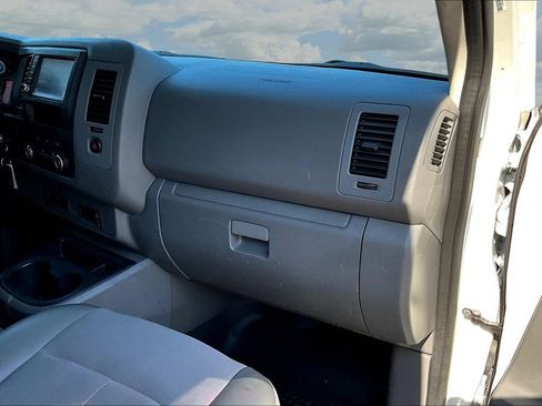 Used 2021 Nissan NV 2500 SV RWD image 27
