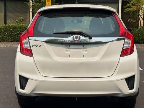 Used 2015 Honda Fit EX image 9