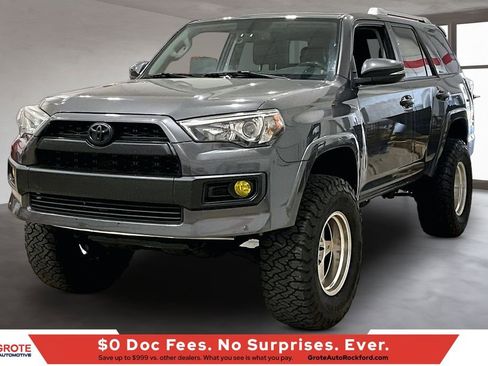 Used 2015 Toyota 4Runner Limited AWD/4WD image 1