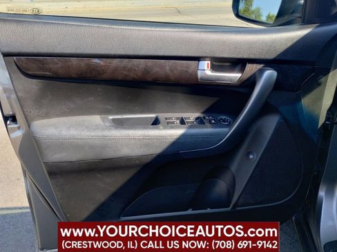 Used 2014 Kia Sorento LX image 13