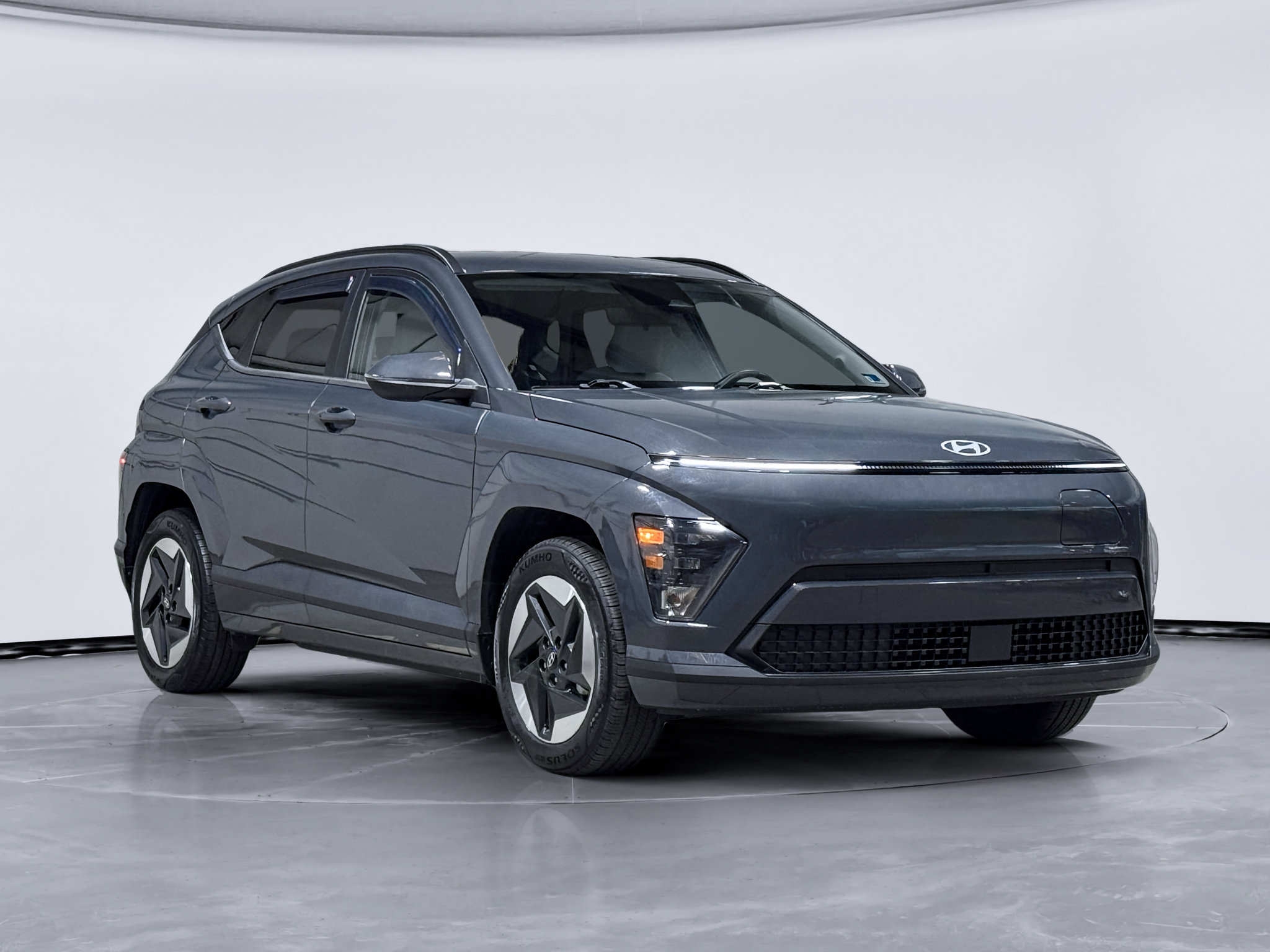 Used 2024 Hyundai Kona SEL FWD image 4