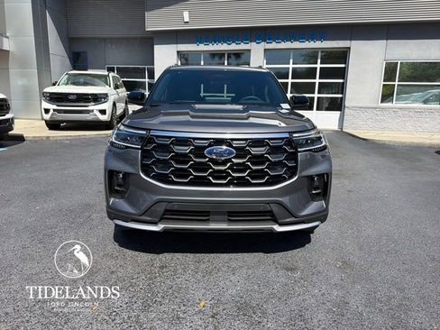New 2026 Ford Explorer Platinum image 2