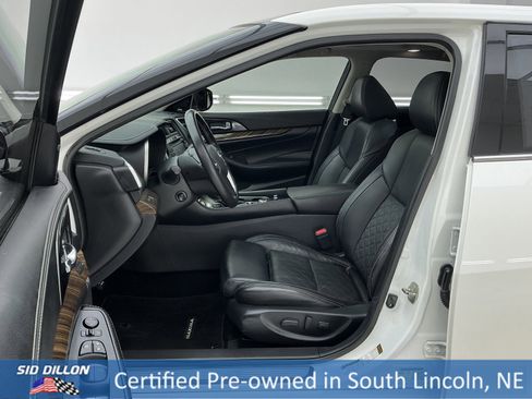 Used 2017 Nissan Maxima Platinum image 18