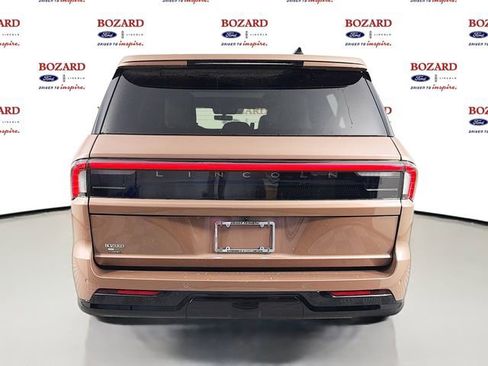 New 2025 Lincoln Navigator L Black Label AWD/4WD image 6