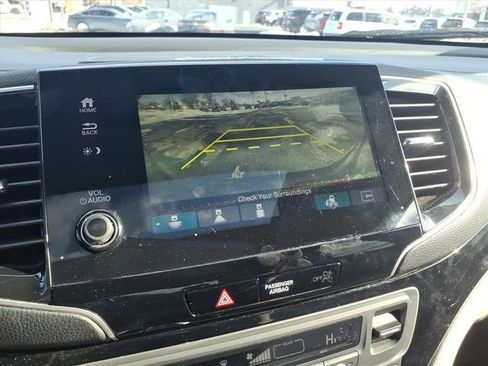 Used 2021 Honda Pilot Touring image 20