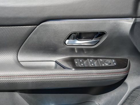 New 2026 Nissan Kicks SR image 22