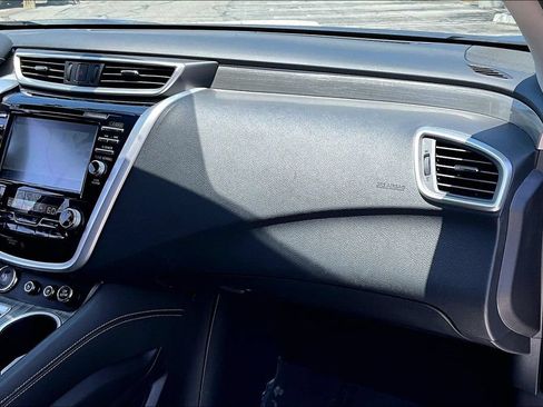 Used 2016 Nissan Murano Platinum FWD image 17