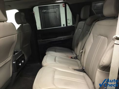 Used 2019 Ford Expedition Limited w/ Equipment Group 301A AWD/4WD image 28