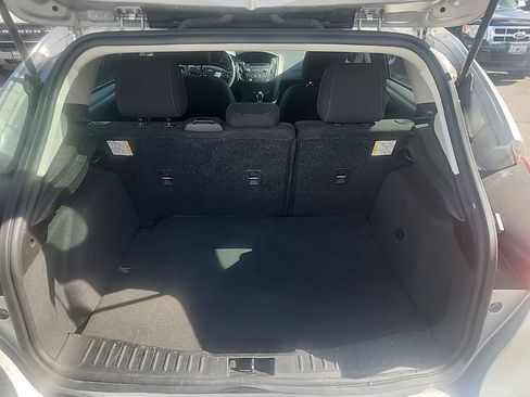 Used 2016 Ford Focus SE FWD image 18
