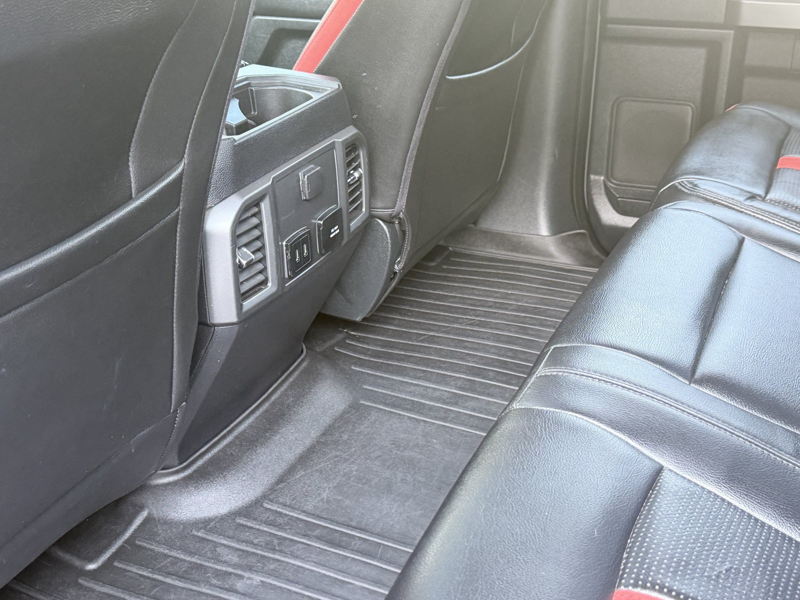 Used 2019 Ford F150 XLT w/ Equipment Group 302A Luxury AWD/4WD image 29