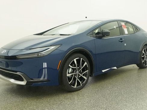 New 2026 Toyota Prius Plug-In Hybrid FWD image 17