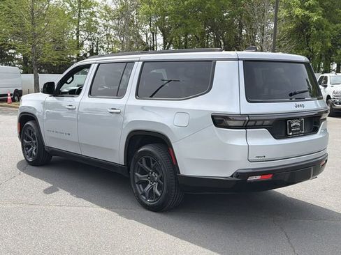 New 2026 Jeep Grand Wagoneer L Limited AWD/4WD image 11