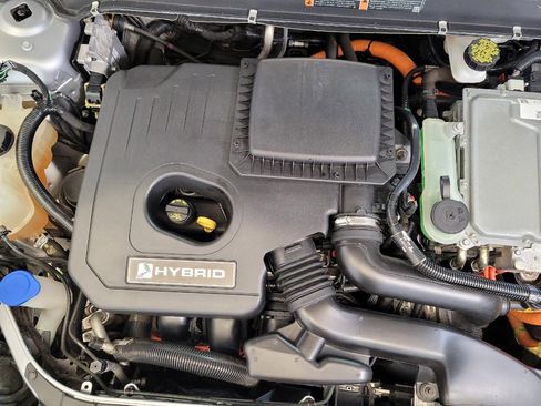 Used 2020 Ford Fusion SE image 30