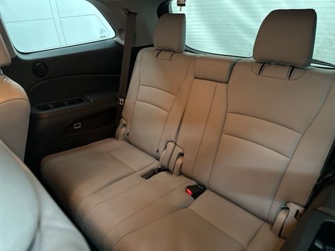 Used 2017 Honda Pilot Touring image 26