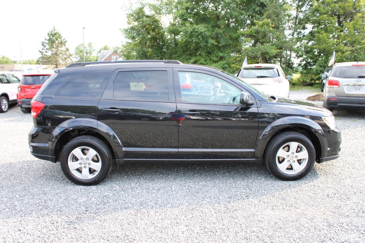 Used 2012 Dodge Journey SXT w/ Popular Equipment Group FWD image 6
