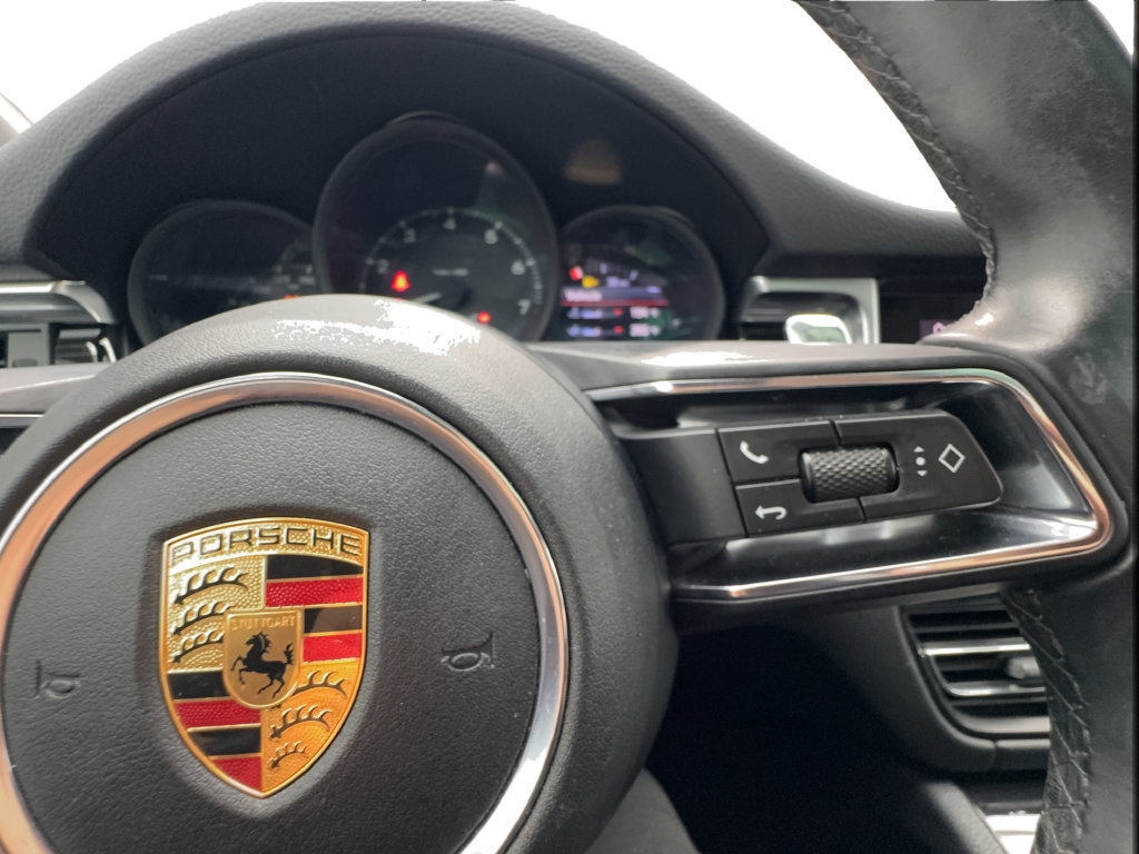 Used 2023 Porsche Macan Turbo AWD/4WD image 43